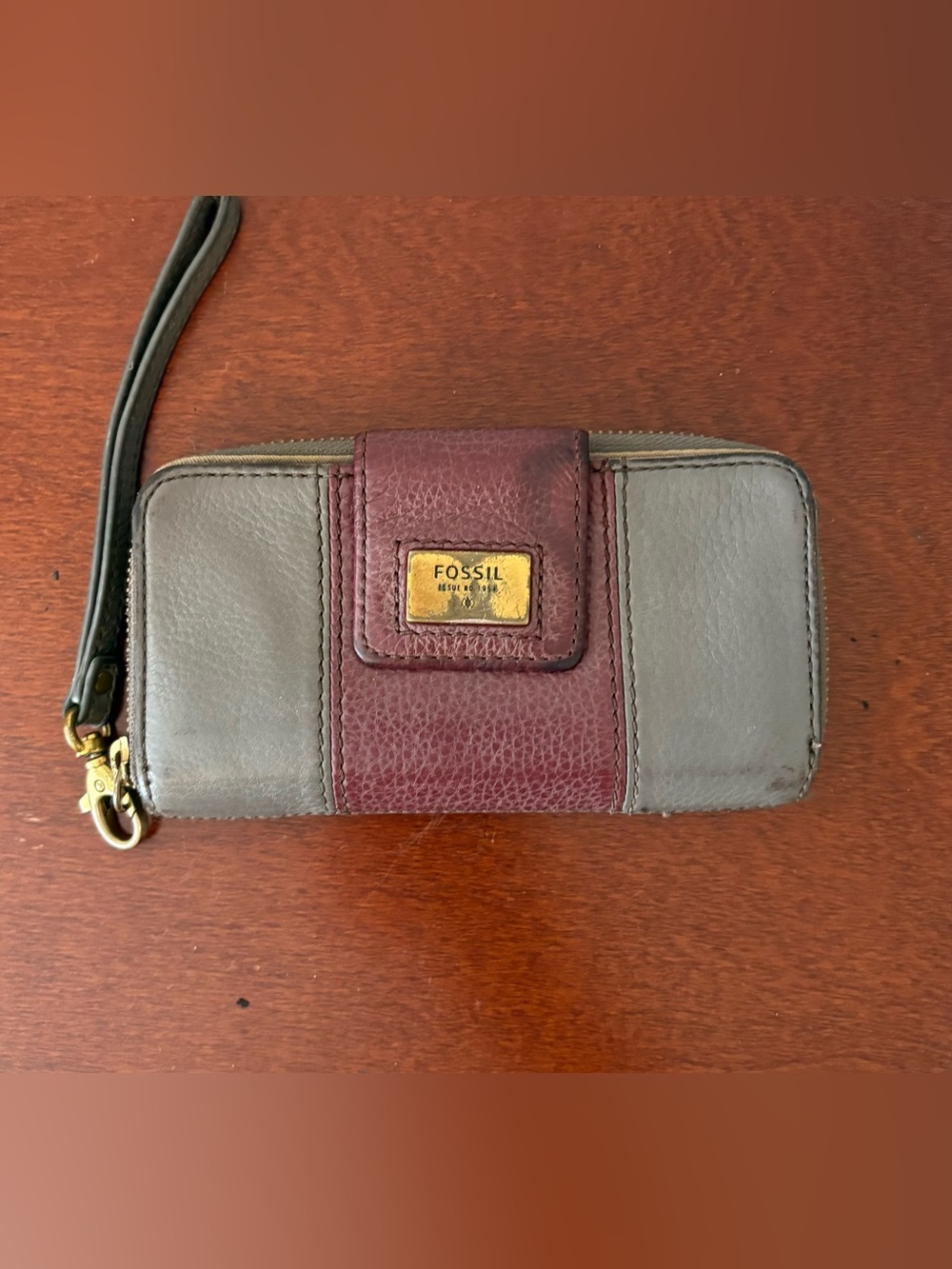 Fossil Quinn Slim Leather Clutch Wristlet / Wallet, Vintage Style